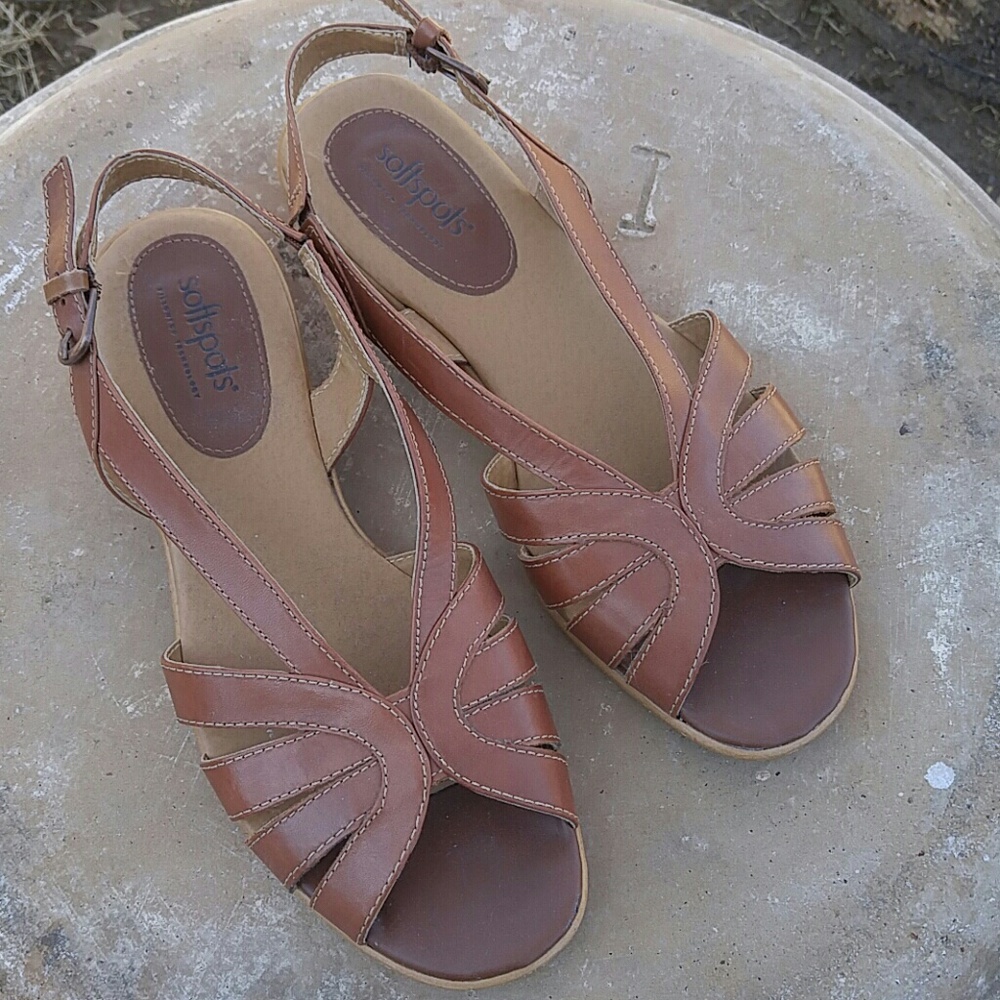 Softspots Leather Sandals Size 8
